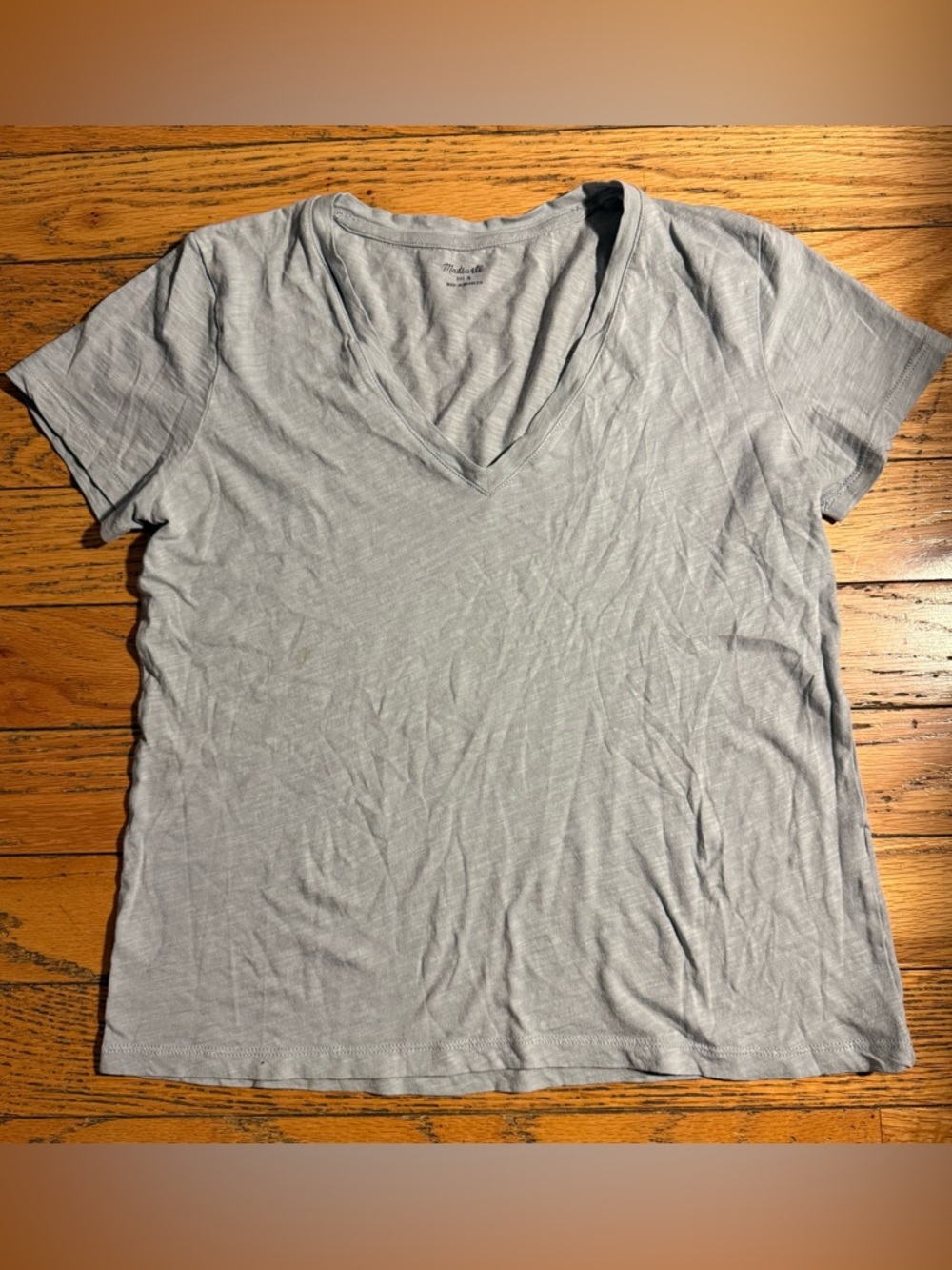 Madewell womens V-Neck Short Sleeve Tee — Light Gray